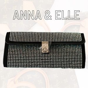 NWT Anna &Elle purse